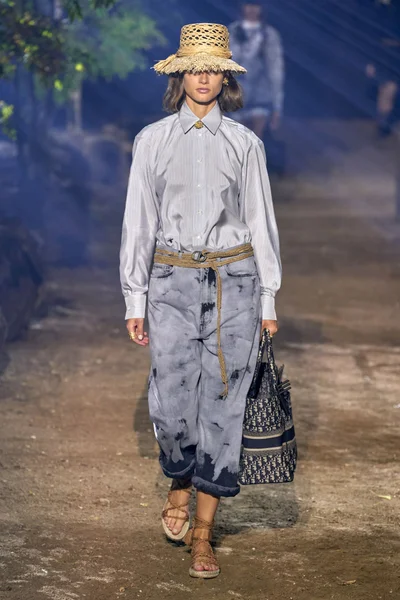 Look 62